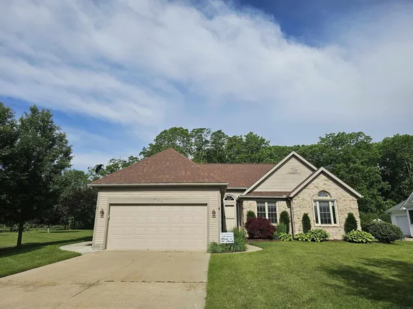 424 S Lake St, Port Sanilac, MI 48469