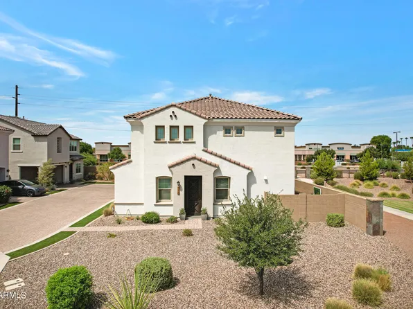 710 N BAY Drive, Gilbert, AZ 85233
