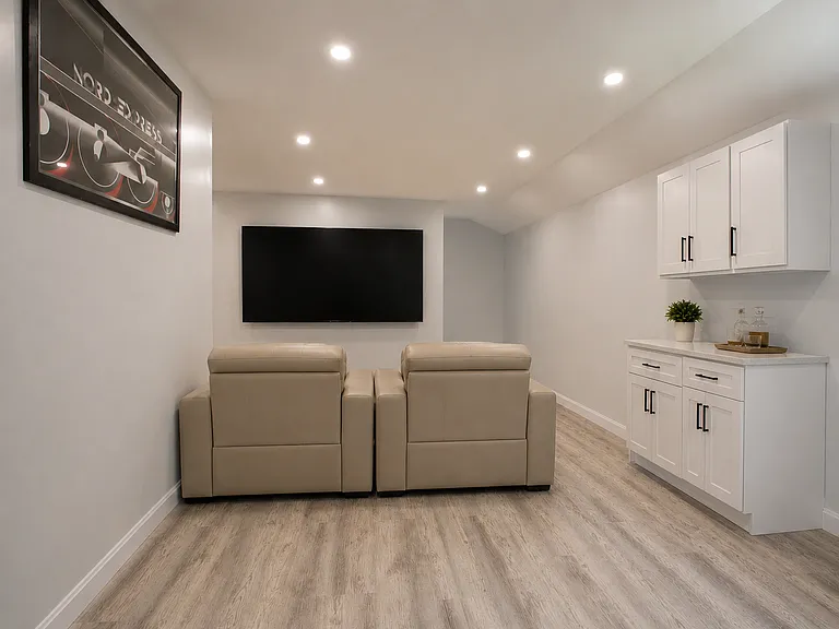 44 Basswood Dr — Photo 6