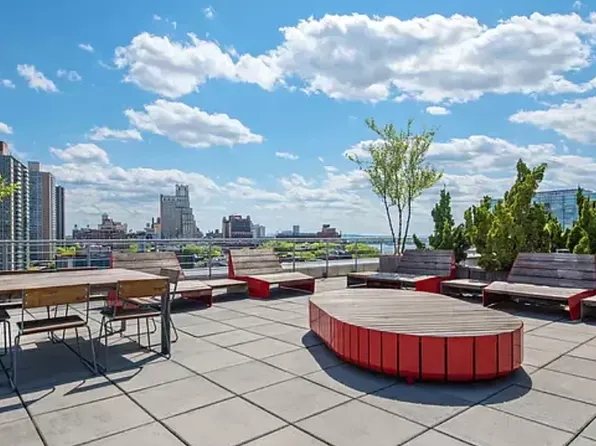 30 Main Street image 17 of 18