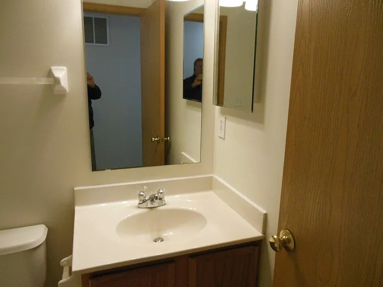 5929 Bay Harbor Dr — Photo 32
