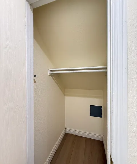 1780 Kyra Cir — Photo 34