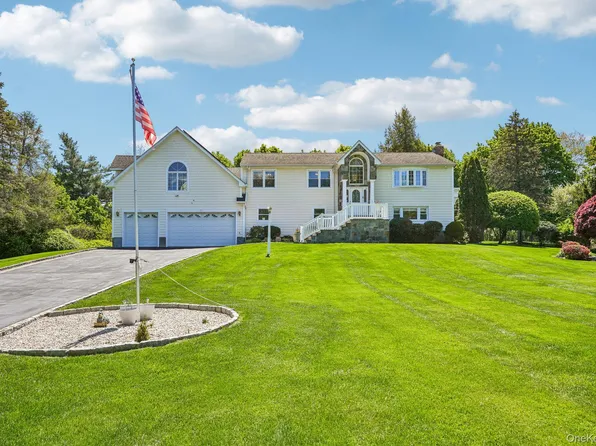 1 Green Tree Road, Yorktown Heights, NY 10598