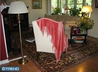 8806 Delphine Rd, Wyndmoor, PA 19038