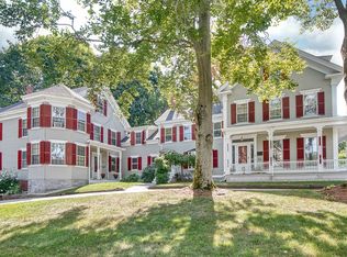 31 School St #31A, Andover, MA 01810