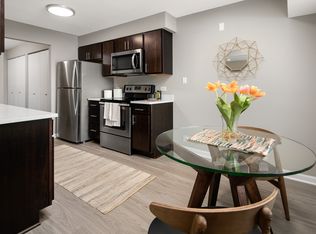 Central Park East, Arlington Heights, IL 60005