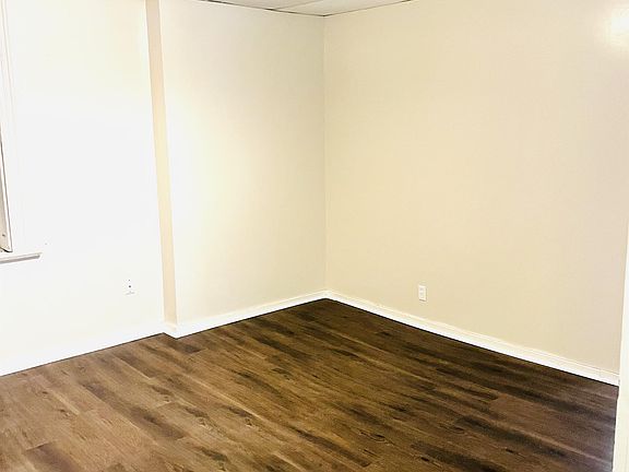 5th image of 445 N Grant Ave #3