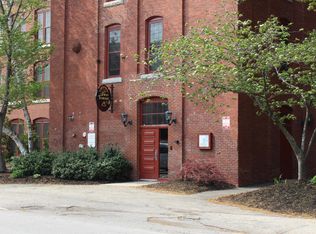 470 Silver St APT 213, Manchester, NH 03103