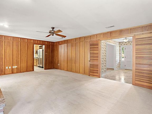 3rd image of 35 Oaklawn Dr