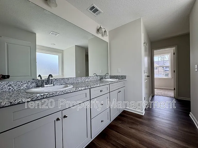 9957 Long Leaf Pine Dr — Photo 13