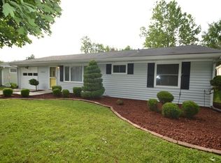 2417 W Sheffield Dr, Muncie, IN 47304