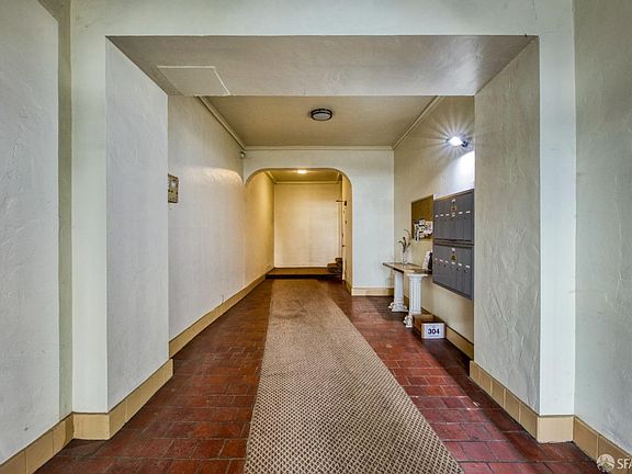 4th image of 171 Liberty St