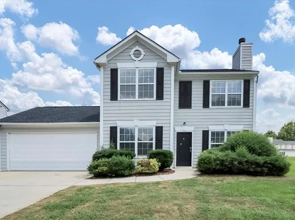 8660 Valley Lakes Ln, Union City, GA 30291