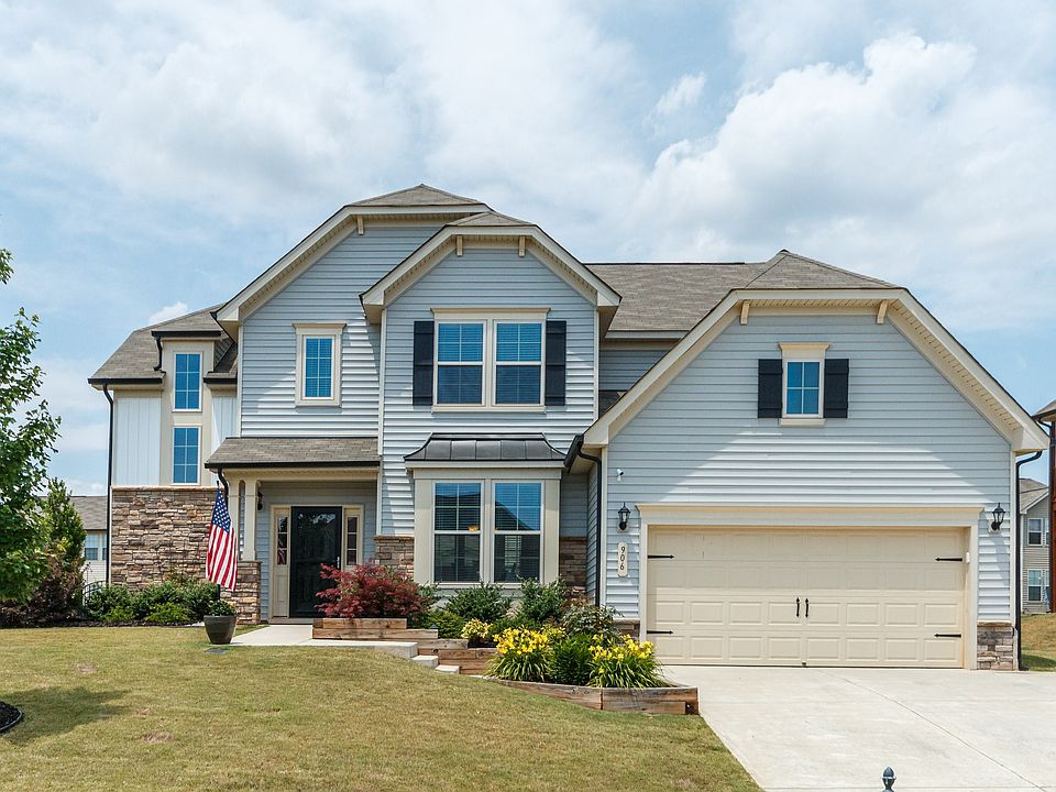 1st image of 906 Beech Glen Dr
