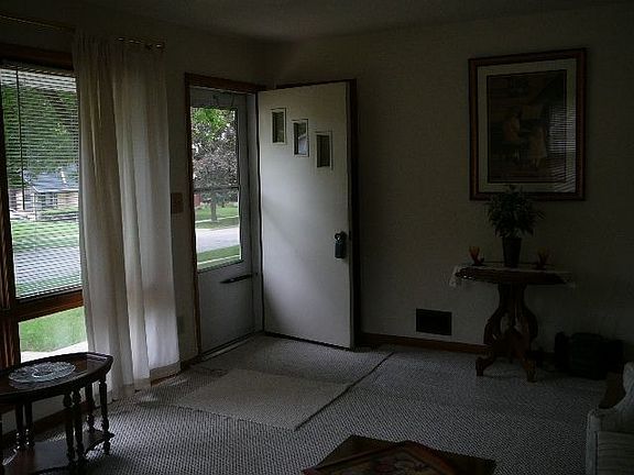 4th image of 3308 Thelma St