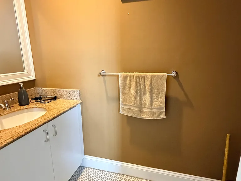 240 Heath St #1 — Photo 15