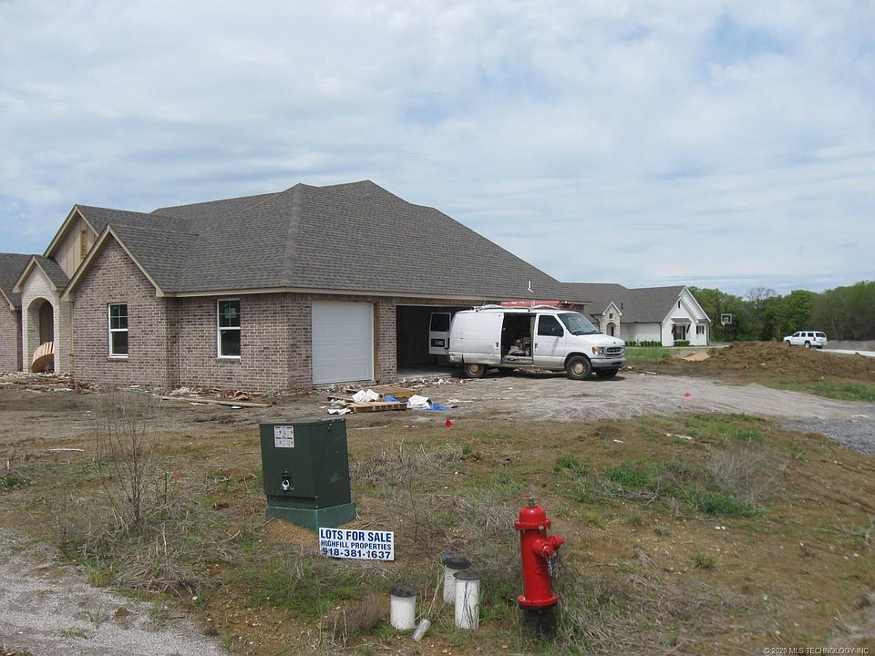 2nd image of 19802 S Windridge Dr