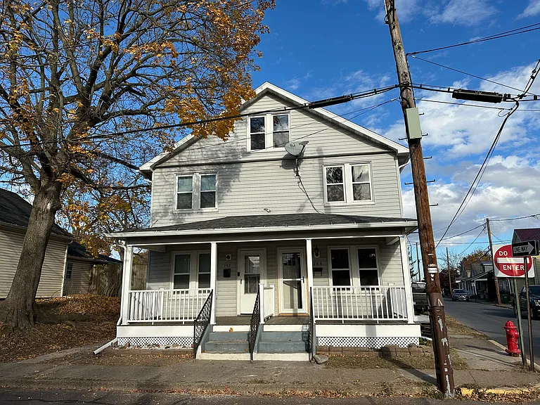 Cherry St — Photo 11
