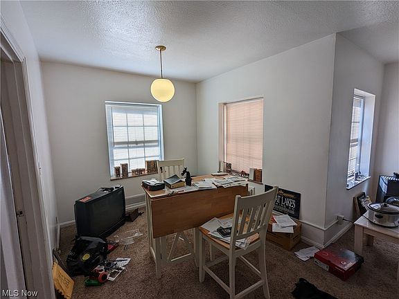 3rd image of 15925 Van Aken Blvd APT 104E