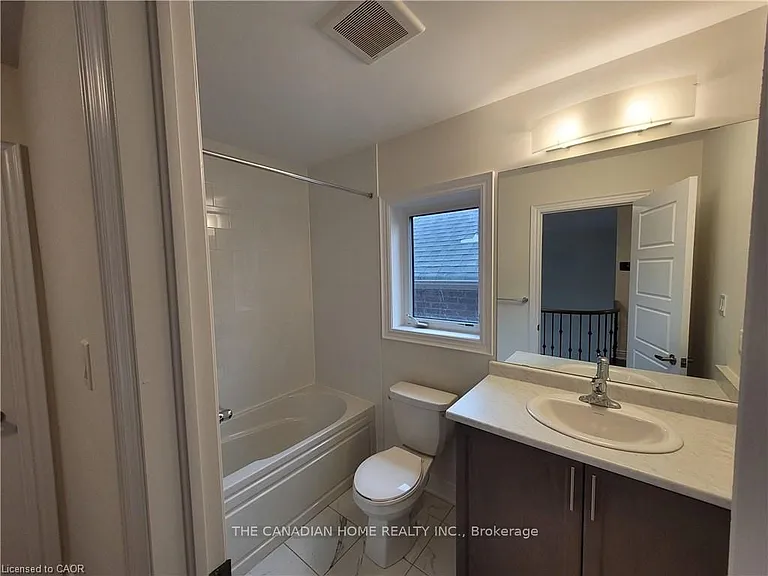 232 Wilmot Rd — Photo 14