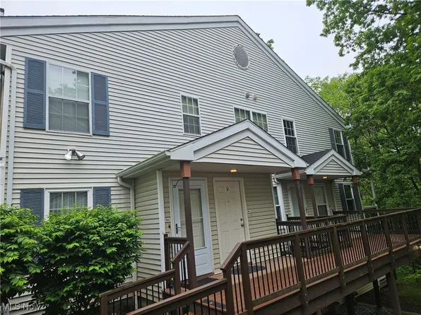 1808 Stoney Run Cir, Broadview Heights, OH 44147