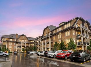 30 SW Mahogany Mews SE #112, Calgary, AB T3M 3H4