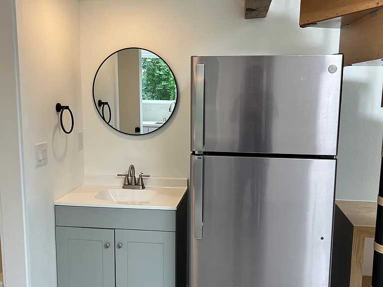 1027 Sturgus Ave S #5-1 — Photo 8