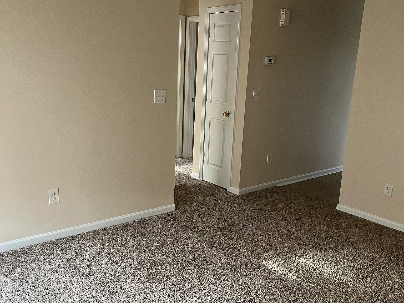 3 bed, 1016 sqft, $1,850 — Photo 4