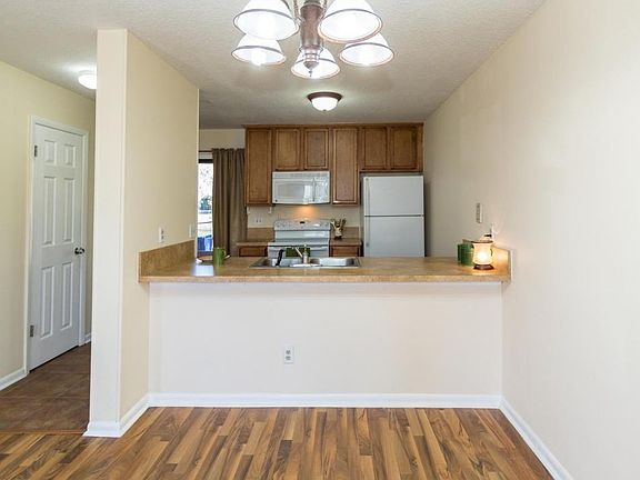 3rd image of 14 Ponte Vedra Ct Unit D