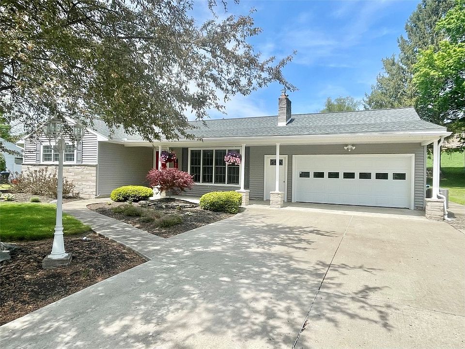 1st image of 64 Gail Dr