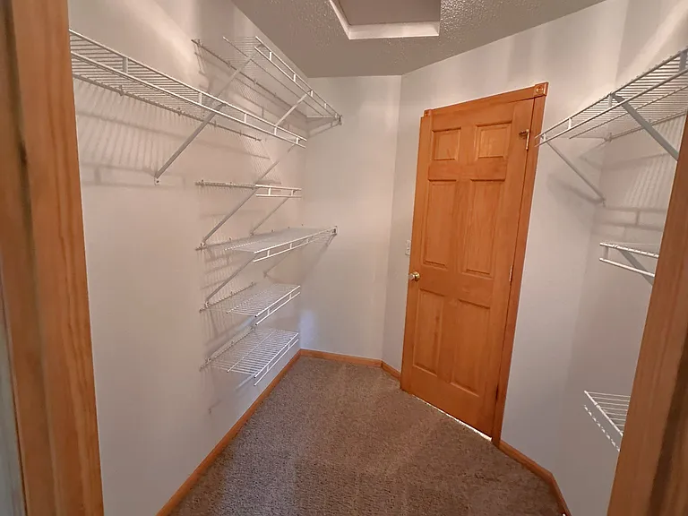 1271 Pinewood Trl #7 — Photo 3