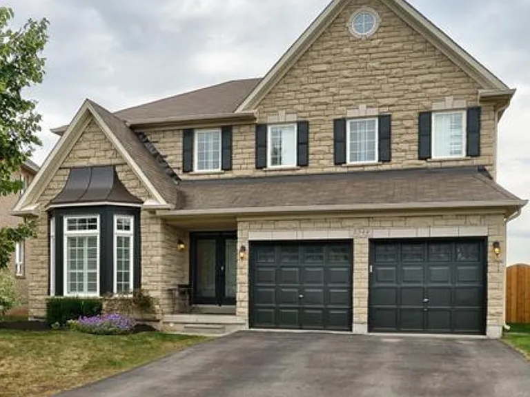 2344 Woodcrest Dr — Photo 1