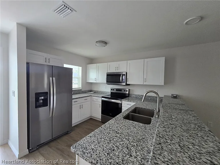 7021 San Bruno Dr — Photo 4