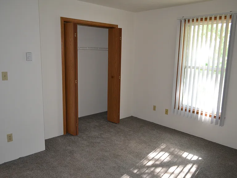 14995 Liston Ave — Photo 6