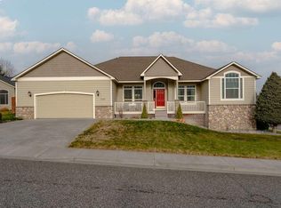 3518 Hanstead St, Richland, WA 99352