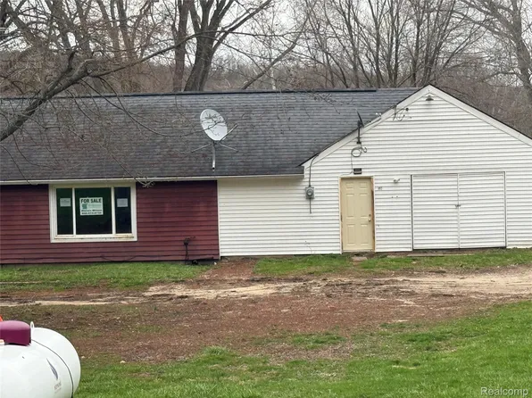 497 River Rd, Otsego, MI 49078