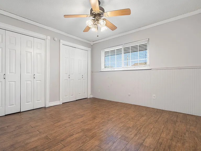 1207 W Wall St — Photo 11