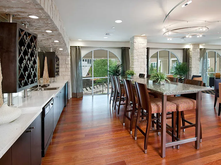 Rentable Club Suite with Billiards Table