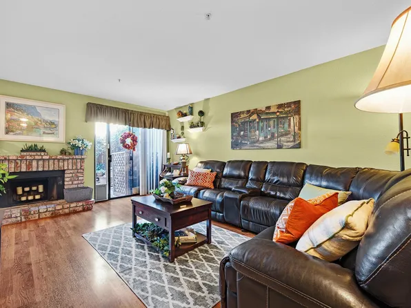 20340 Forest Ave APT 8, Castro Valley, CA 94546