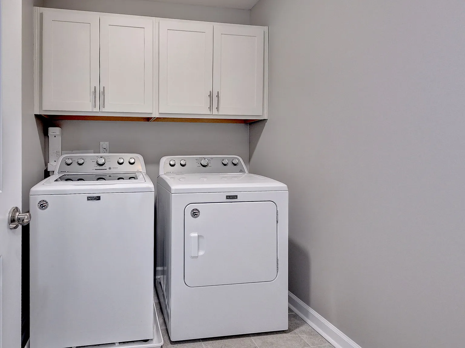3 bed, 1985 sqft, $2,795 — Photo 4