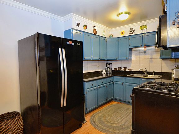 2nd image of 1307 N Baldwin Ct Unit 3B