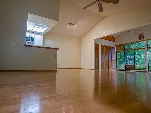 Large Unit with extension