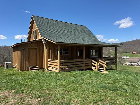 3rd image of 150 Hedgecock Ln