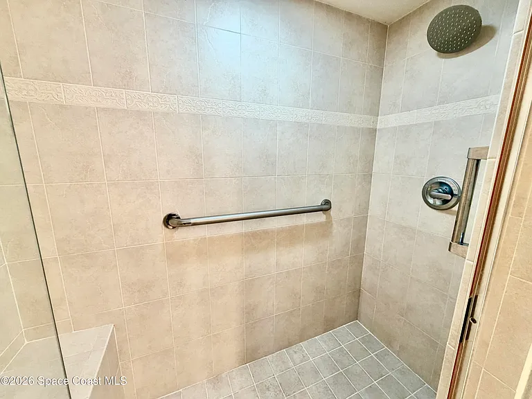 551 Casa Bella Dr #204 — Photo 26