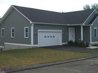 59 Chapman Chase #16, Windsor Locks, CT 06096