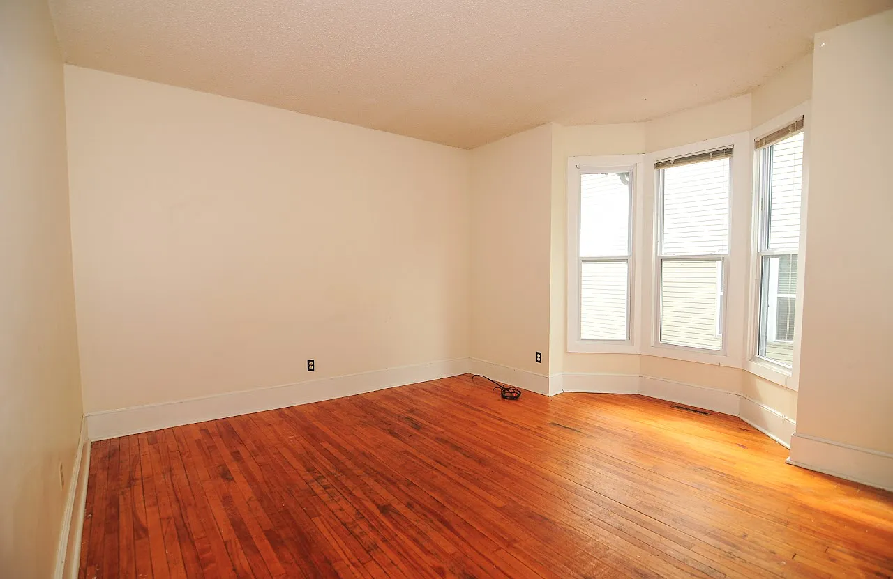 1015 13th Avenue Southeast - 2 — Photo 3