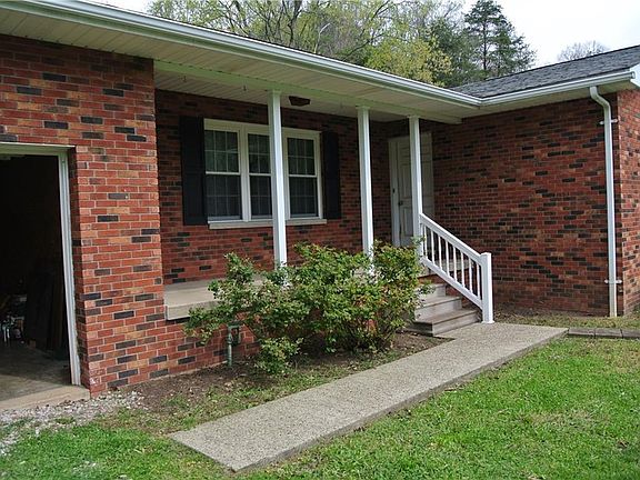 2nd image of 3851 Old Saint Marys Pike