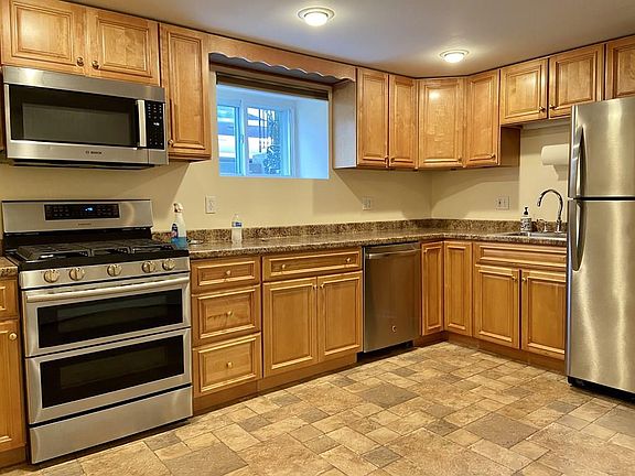 2nd image of 148 Crest Ave #G
