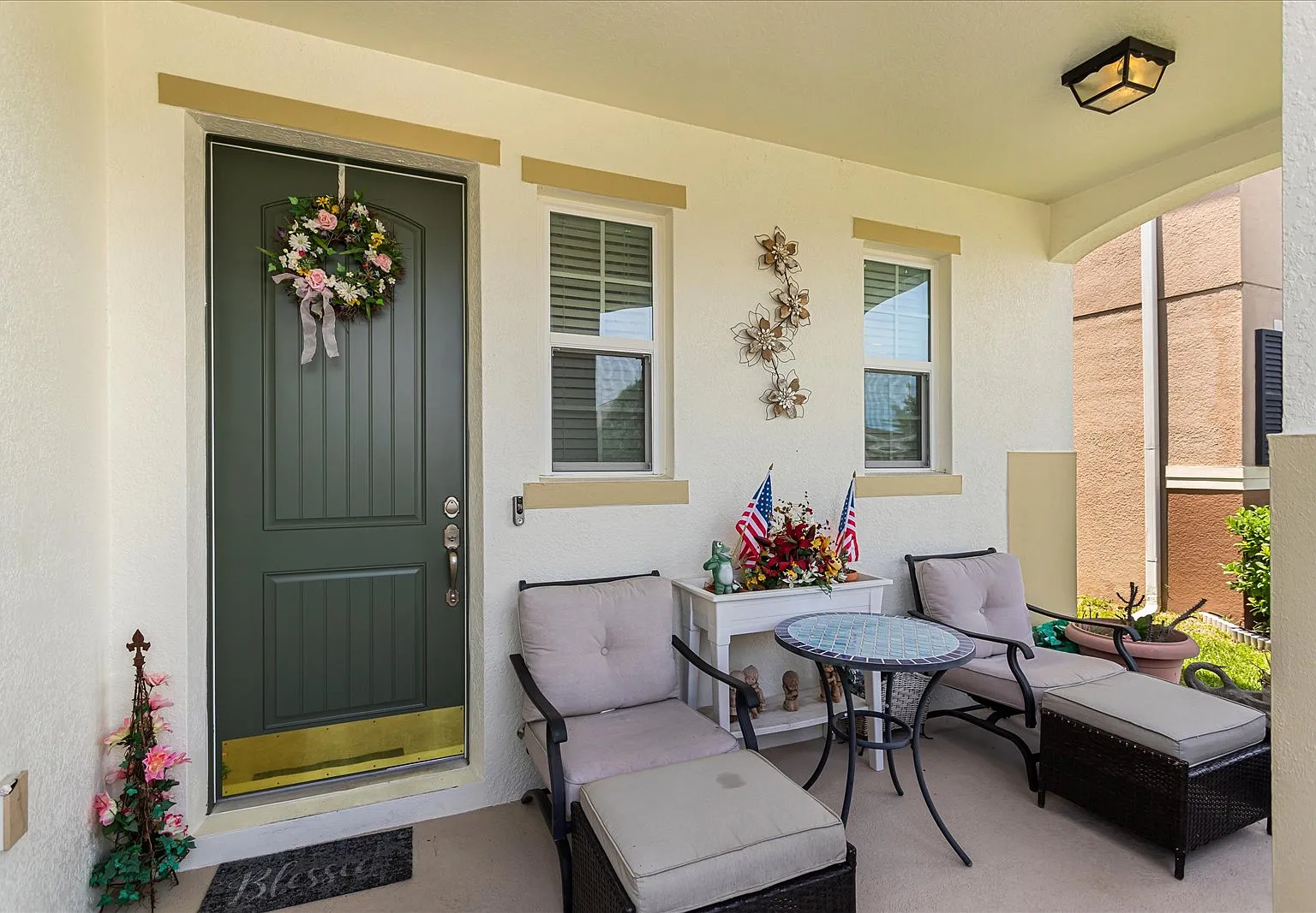 5 bed, 2.5 bath, 2904 sqft, $3,600 — Photo 1