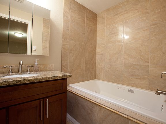 Master bath with Jetted tub